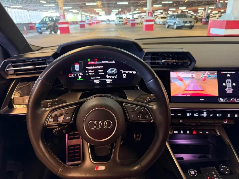 Audi A3 Sed. Perform. Black 2.0 TFSI S-tronic 2023 — foto 5