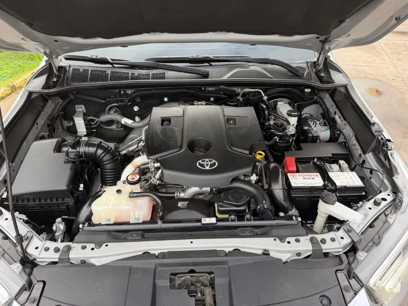 Toyota Hilux CD SRX Plus 4X4 2.8 TDI — foto 5
