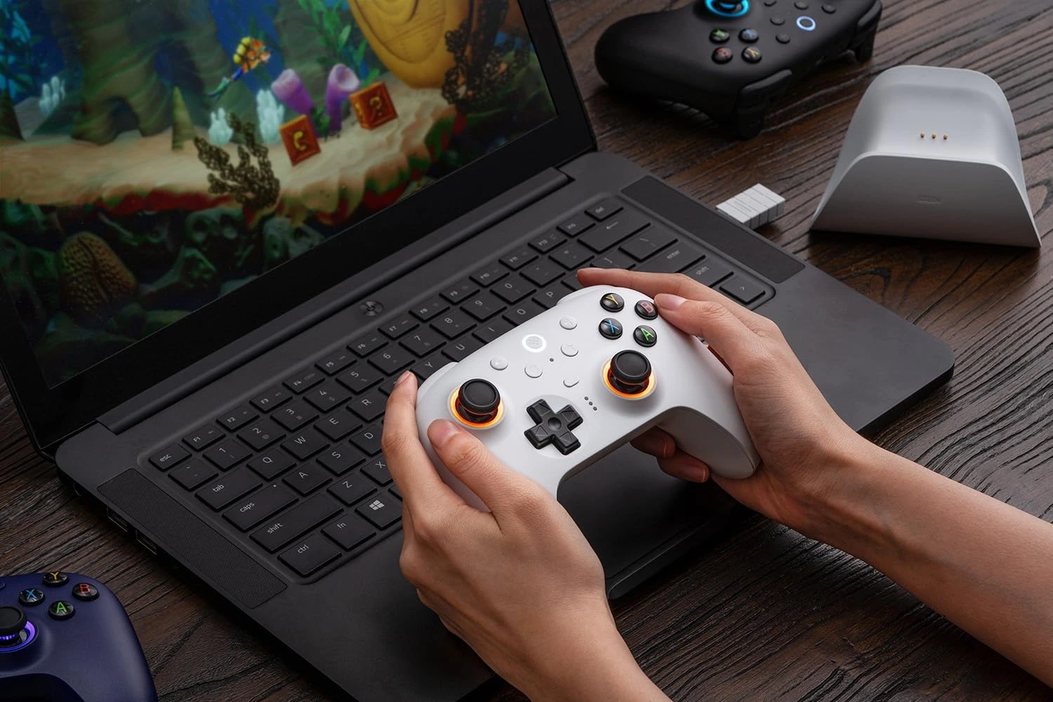 Controle sem fio 8BitDo Ultimate 2 para Windows e Android - joysticks TMR, Bluetooth e 2.4GHz, Preto — foto 10