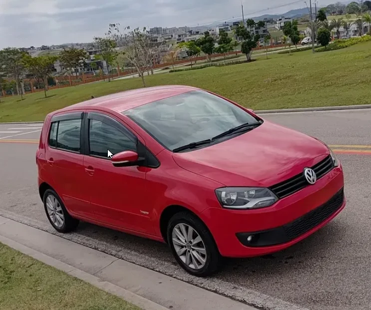 Volkswagen Fox 1.0 MI Total Flex 8V 5P 2013 — foto 5