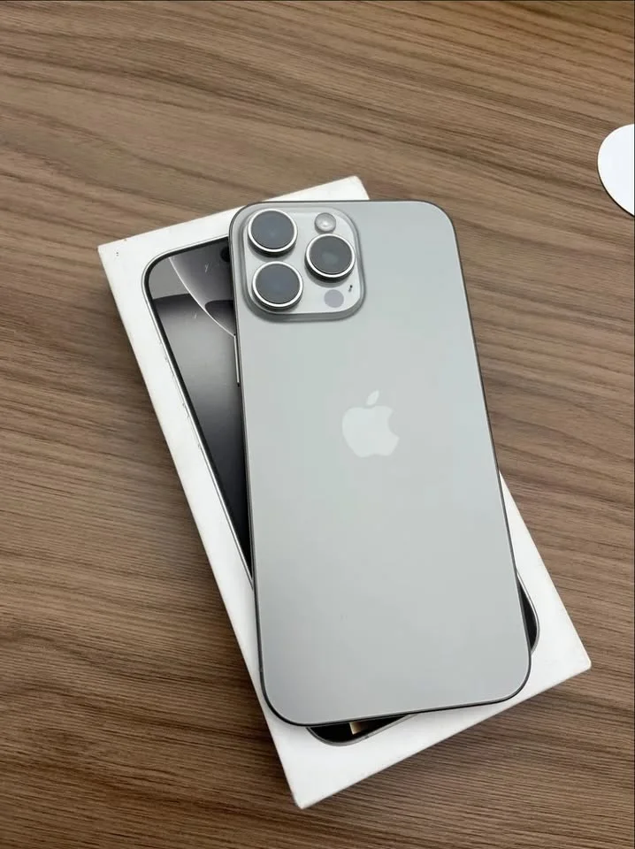 iPhone 16 PRO MAX TITANIUM NATURAL — foto 2