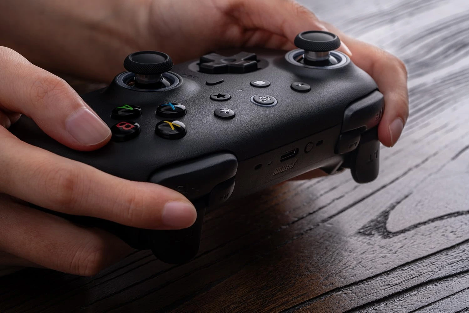 Controle sem fio 8BitDo Ultimate 2 para Windows e Android - joysticks TMR, Bluetooth e 2.4GHz, Preto — foto 7