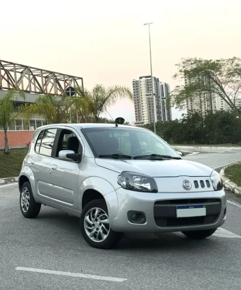 Fiat Uno Vivace Celeb. 1.0 EVO F.flex 8V 5P 2013